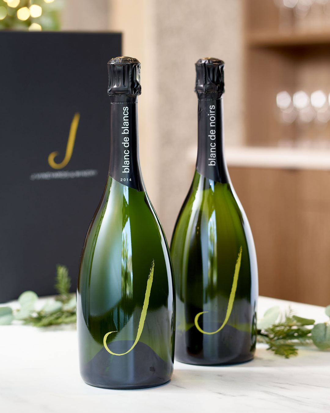 Holiday Sparklers wine gift set