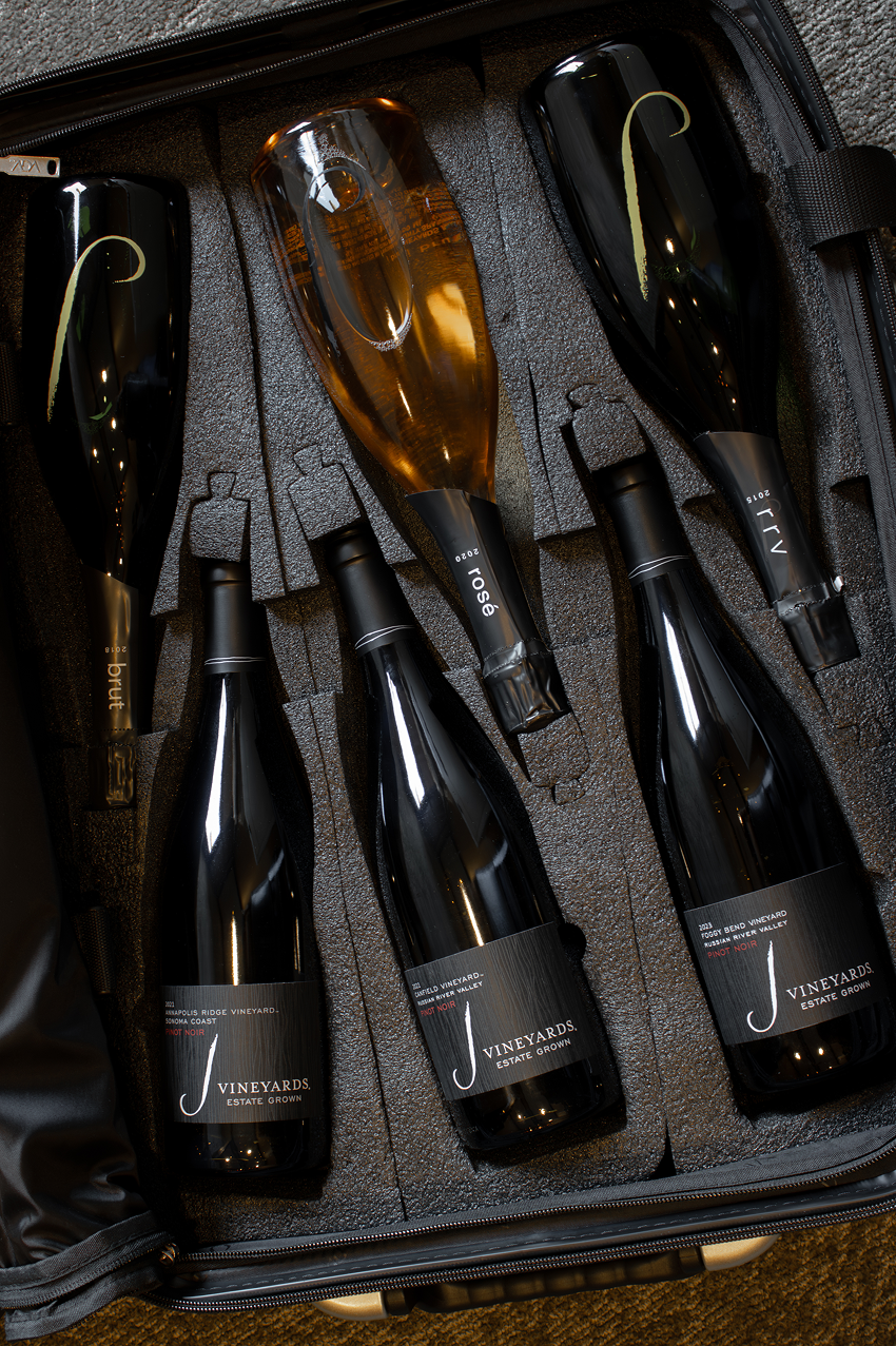 Sparkling and Pinot Noir Wine Suitcase Bundle